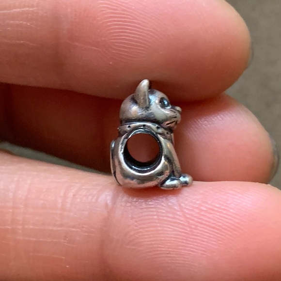 Retired PANDORA Lucky Cat Charm EUC - Picture 5 of 8